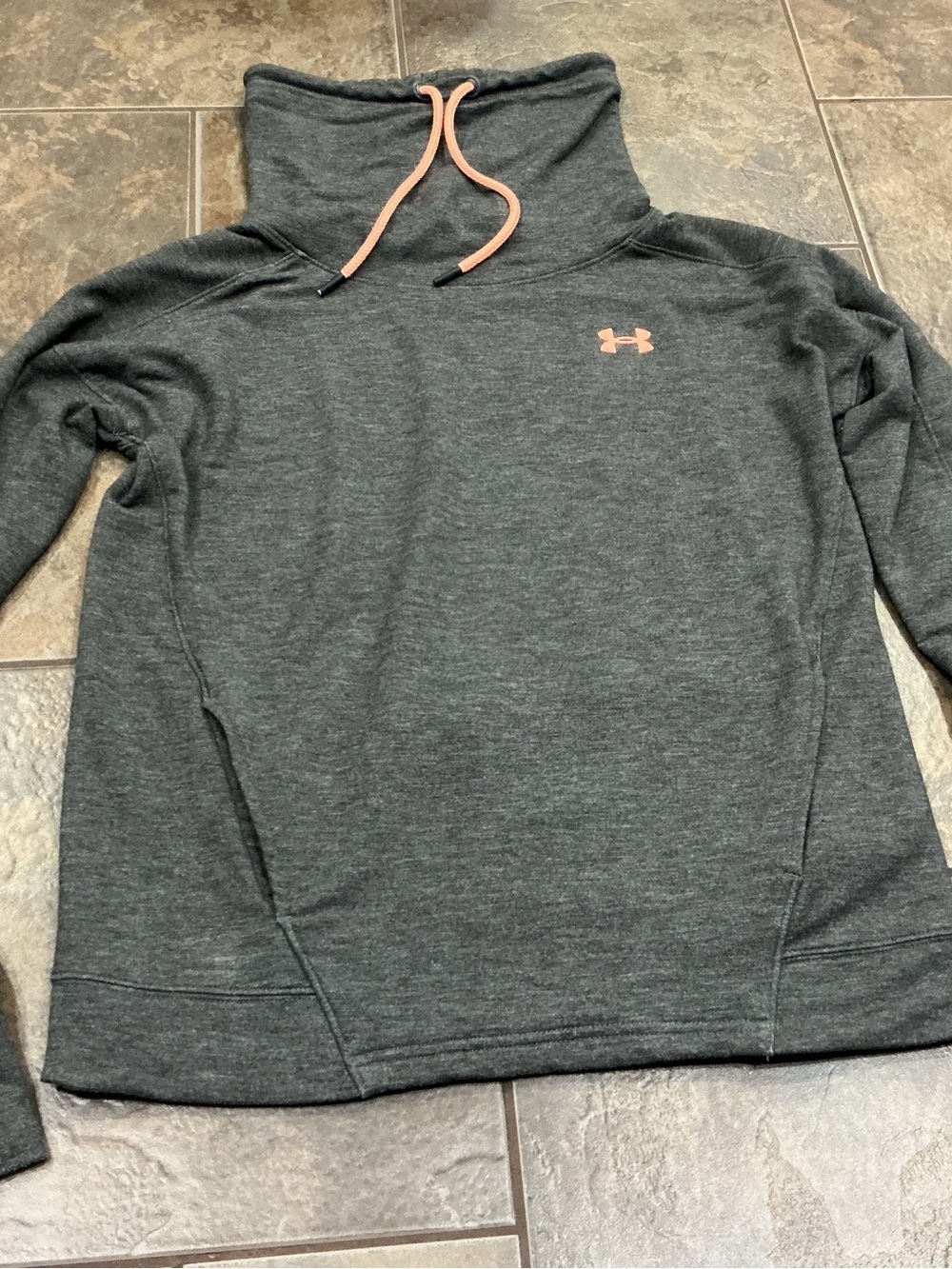 🥵 Under Armour Women's Dark Gray Cowl Neck Sweatshirt with peach Accents